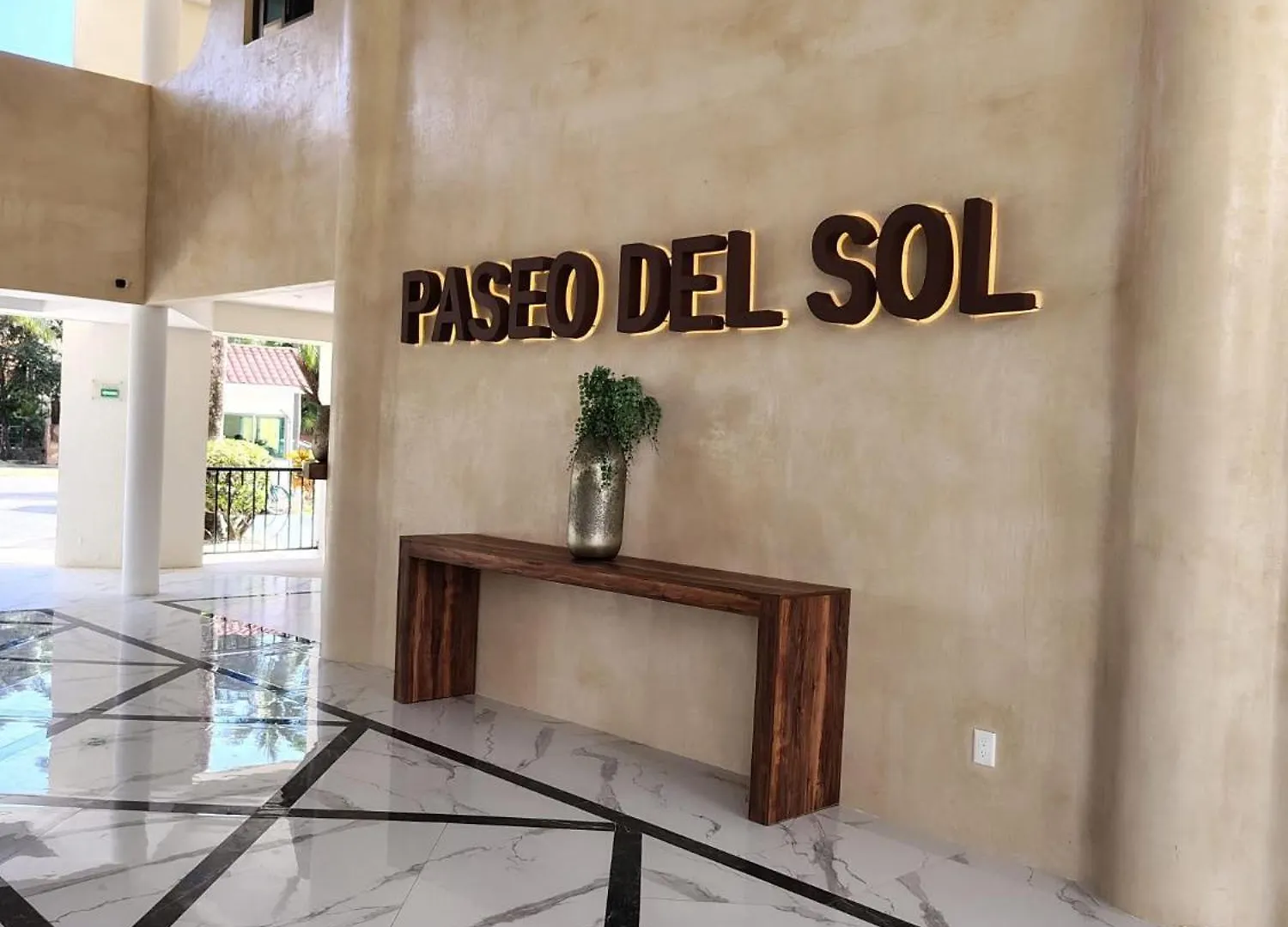 Luxury Oasis In Playacar - Tropical Pool Appartement Playa del Carmen